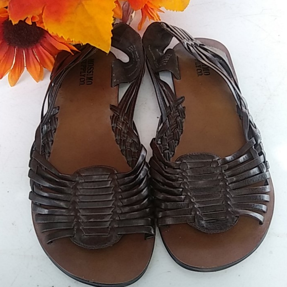 Beautiful sandals!❤